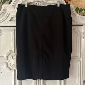 Worthington Stretch Black Knee Length Lined Pleated Back Women’s  Skirt Size 14